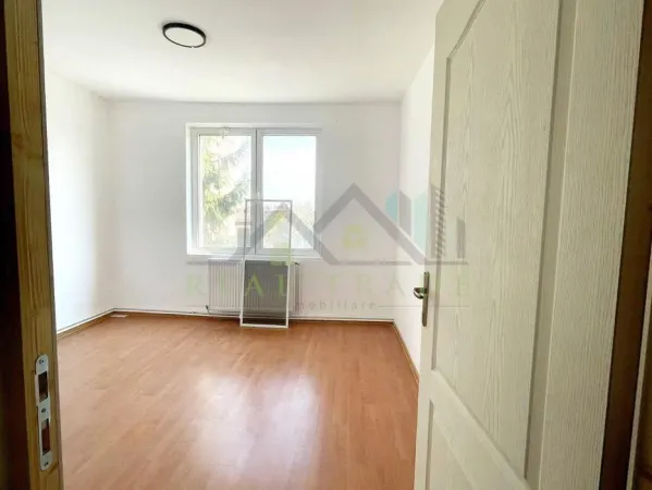 Apartament 3 camere Brașov - poza 3
