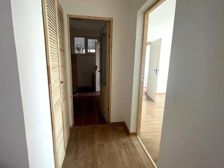 Apartament 3 camere etaj intermediar Calea Bucuresti - foto 6