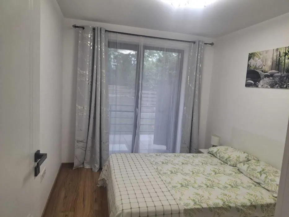 Inchiriez apartament - foto 1