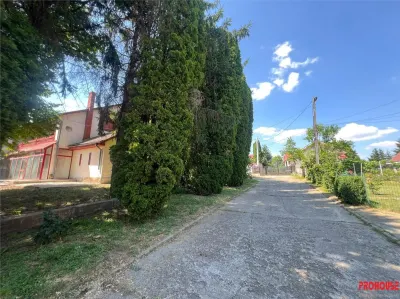 Duplex de vânzare â€“ Piscina- Restaurant Barati, Bacău. - Bacau