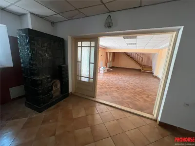 Duplex de vânzare â€“ Piscina- Restaurant Barati, Bacău. - foto 9