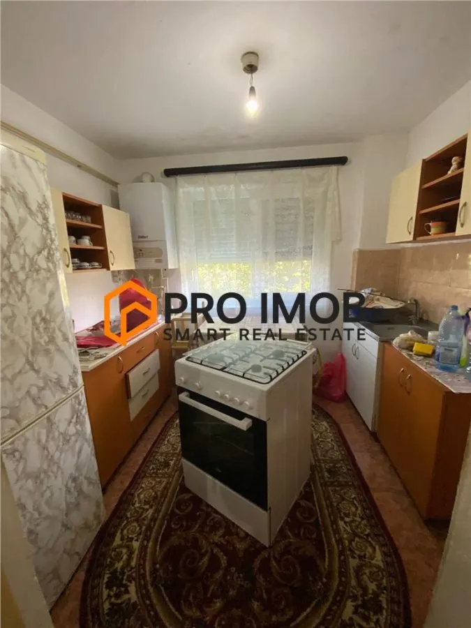 Apartament 2 camere cf 1 semidecomandat zona Berca - foto 6