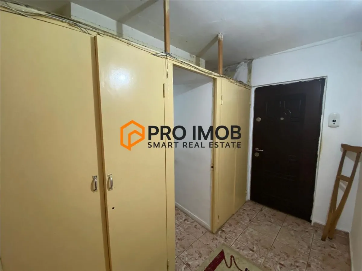 Apartament 2 camere cf 1 semidecomandat zona Berca - foto 8