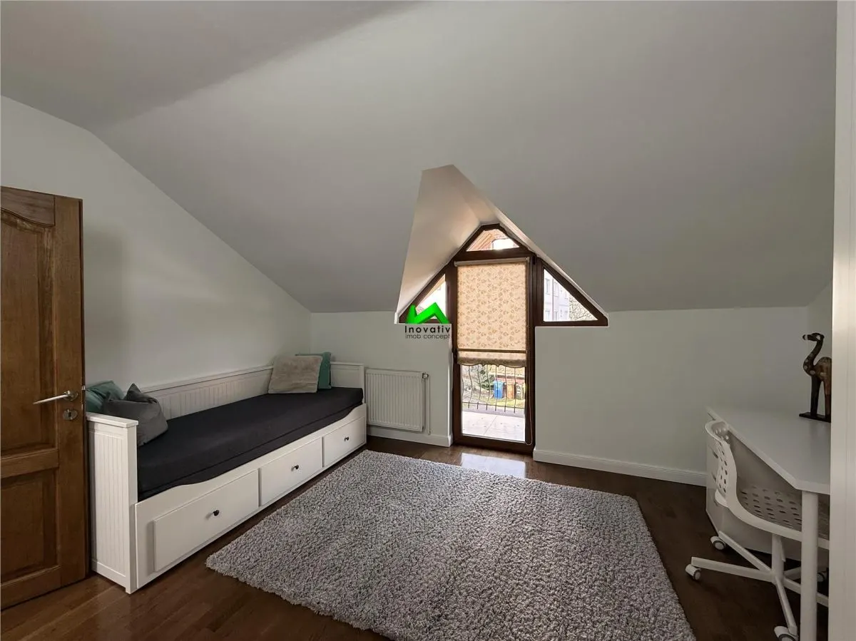Casa individuala de inchiriat 3 camere Sibiu Central Rennes - foto 11