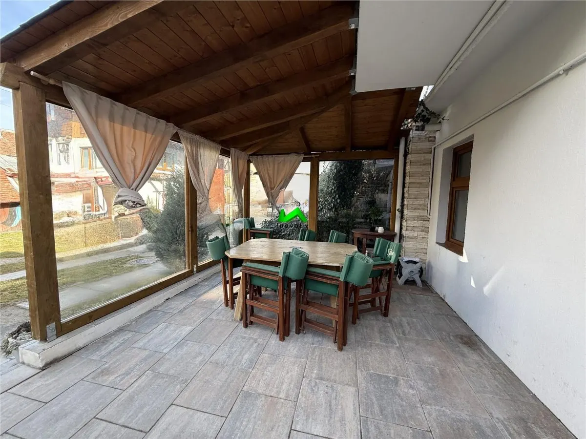 Casa individuala de inchiriat 3 camere Sibiu Central Rennes - foto 21