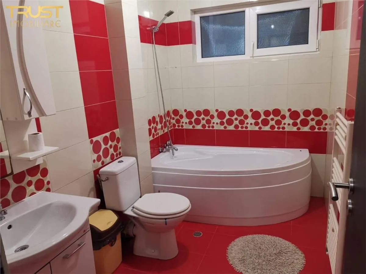 2 camere l Str.Eroilor l Parcare l Floresti - foto 4