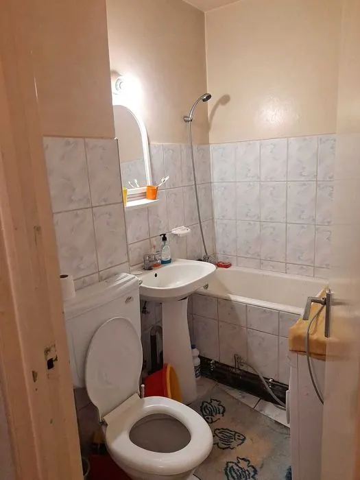Vand garsoniera CF 1, etaj 1, zona ultracentrala (Independentei - intre Vivo si Kaufland) - foto 8