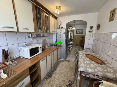 Apartament de vanzare 3 camere pivnita Sibiu Cal Poplacii - Sibiu