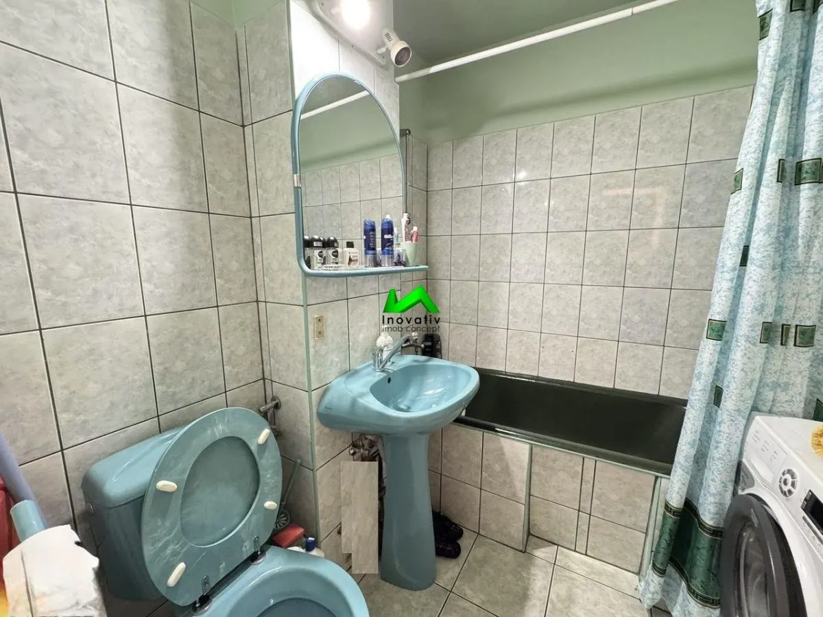 Apartament de vanzare 3 camere pivnita Sibiu Cal Poplacii - foto 8