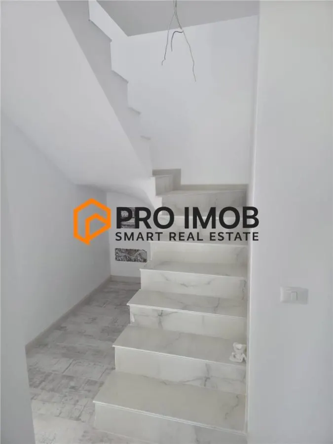 Patru unitati locative apartament tip Penthouse zona Campineanca - foto 6