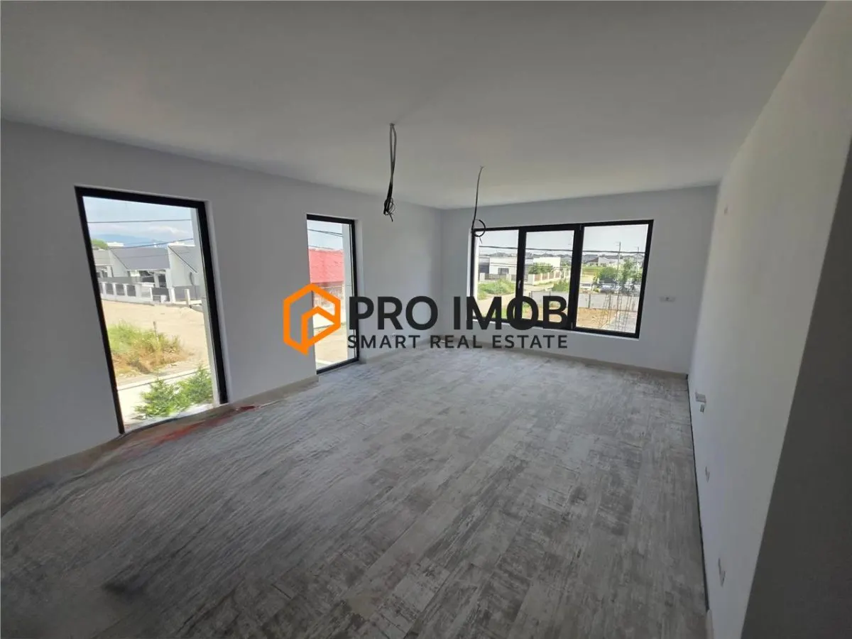 Patru unitati locative apartament tip Penthouse zona Campineanca - foto 9