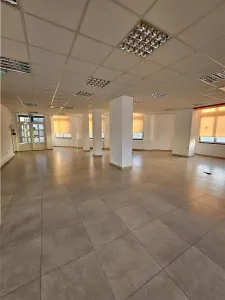 Cladire Birouri - 900 mp - Piata Cibin - Clinica Medicala - IT - Servicii - foto 2
