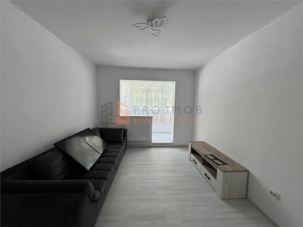 Apartament 2 camere cf 1 semidecomandat zona Balcescu - foto 1