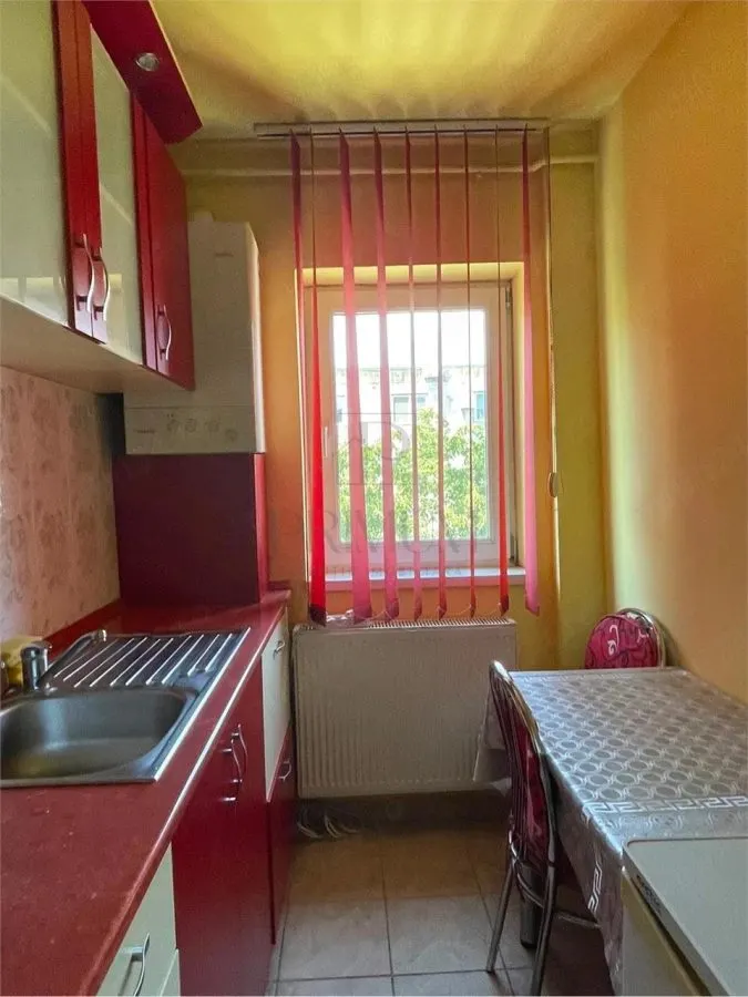 BLASCOVICI - APARTAMENT 1 CAMERA - mobilat, utilat, decomandat - foto 4