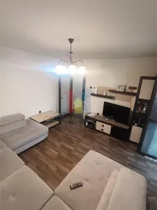 SPATIOS! Apartament 3 Camere, ETAJ 2, zona Garii - foto 2