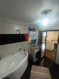 SPATIOS! Apartament 3 Camere, ETAJ 2, zona Garii - foto 17