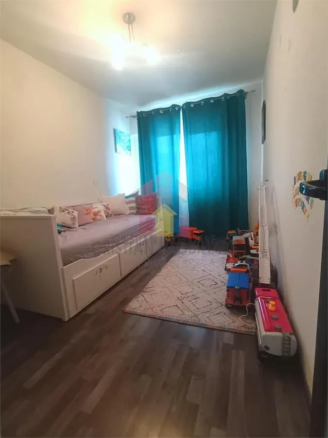 SPATIOS! Apartament 3 Camere, ETAJ 2, zona Garii - foto 6
