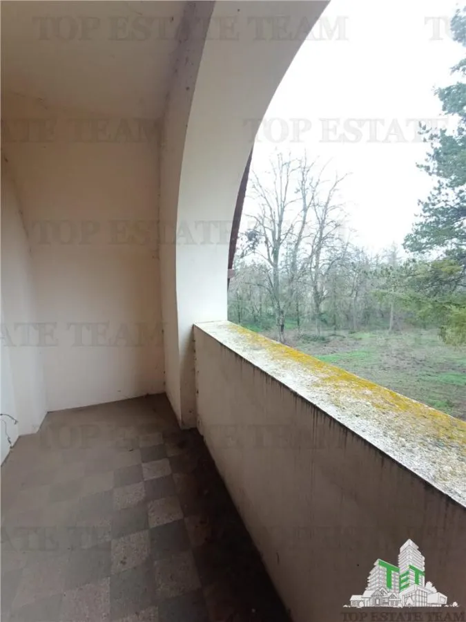 Super afacere pentru investitori compusa din teren intravilan cat vezi cu ochii plus cladiri si anexe cu istoric din perioada interbelica. - foto 18