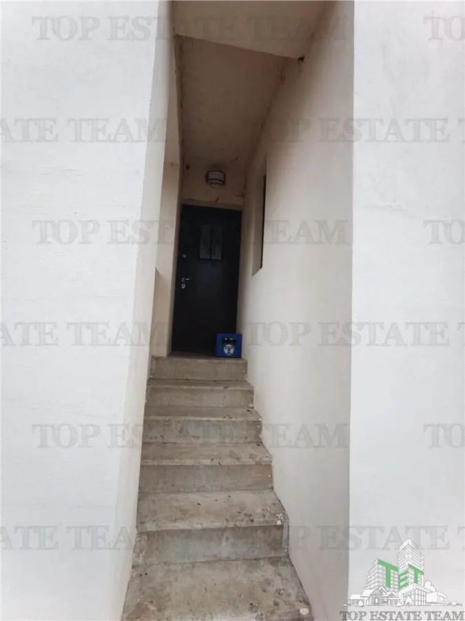Super afacere pentru investitori compusa din teren intravilan cat vezi cu ochii plus cladiri si anexe cu istoric din perioada interbelica. - foto 6