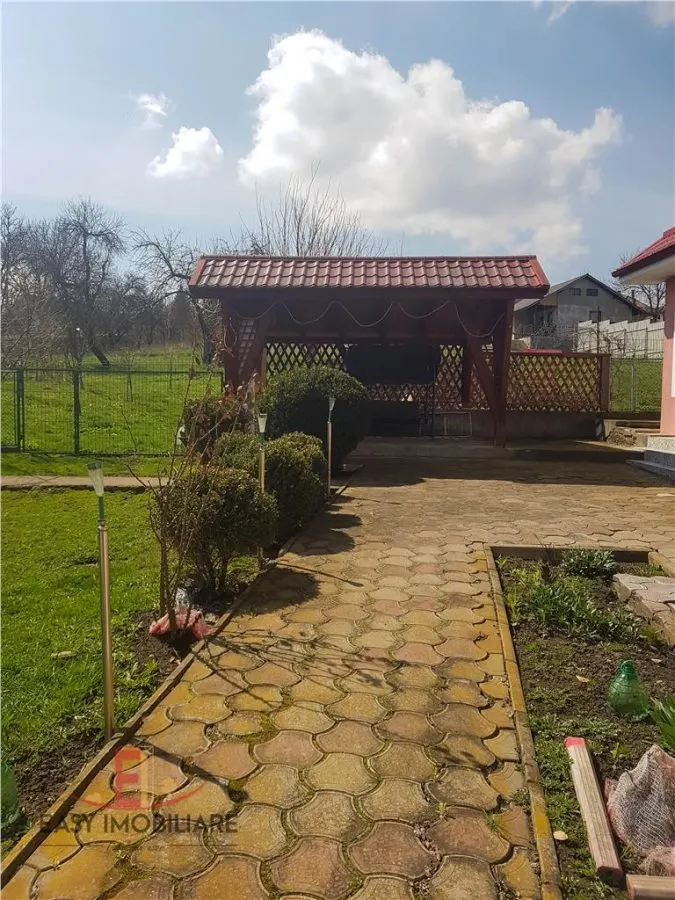 Casa de vanzare, Voiniceni, 10 arii, pivnita, 2 bucatarii, spre Unirii, Mures - foto 5