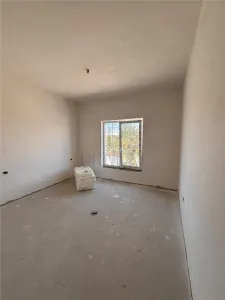 DUPLEX DESPARTIT PRIN GARAJ, MOSNITA NOUA, BUCATARIE INCHISA - foto 12