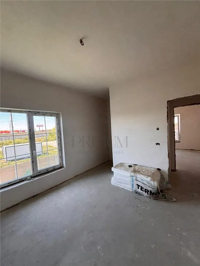 DUPLEX DESPARTIT PRIN GARAJ, MOSNITA NOUA, BUCATARIE INCHISA - foto 13