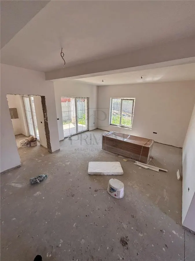 DUPLEX DESPARTIT PRIN GARAJ, MOSNITA NOUA, BUCATARIE INCHISA - foto 7