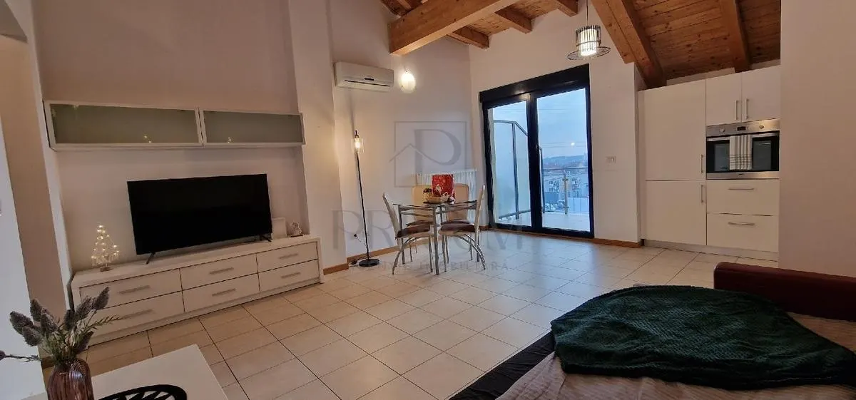 DUMBRAVITA - APARTAMENT 1 CAMERA - mobilat, utilat, decomandat - foto 4