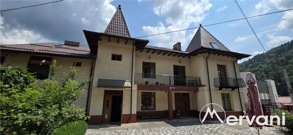 Vila de vanzare in Sinaia - foto 1
