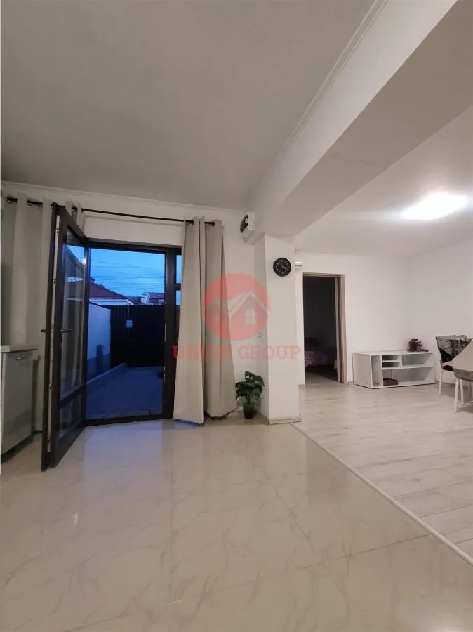 Casa Renovata si Mobilata Complet - Pozitionare Excelenta - Aproape de Delfinariu si Bd Mamaia - foto 13