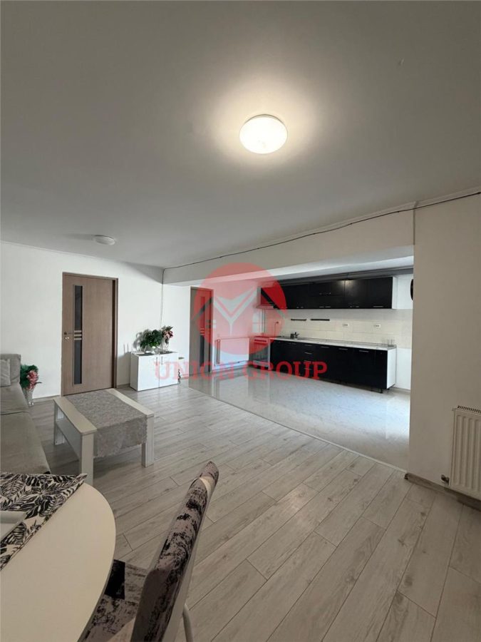Casa Renovata si Mobilata Complet - Pozitionare Excelenta - Aproape de Delfinariu si Bd Mamaia - foto 18