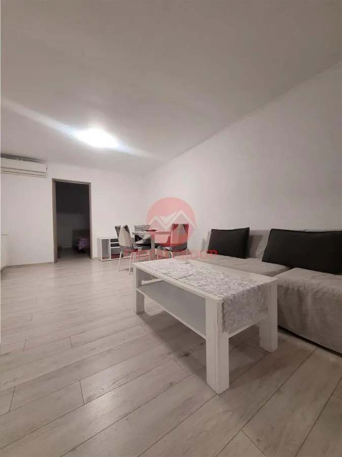 Casa Renovata si Mobilata Complet - Pozitionare Excelenta - Aproape de Delfinariu si Bd Mamaia - foto 3