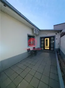 Casa Renovata si Mobilata Complet - Pozitionare Excelenta - Aproape de Delfinariu si Bd Mamaia - foto 10