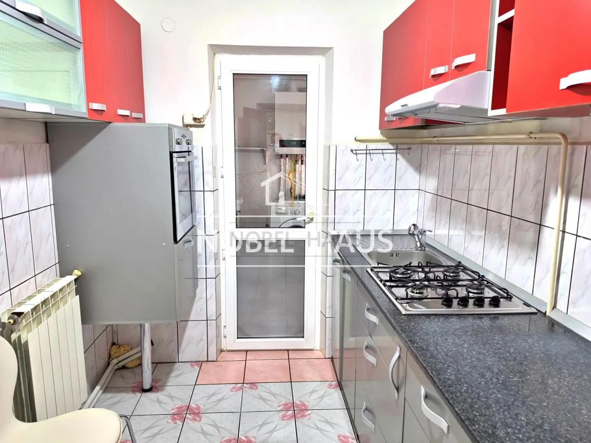 Apartament 2 camere, etajul 1, zona Scoala 8 - foto 2