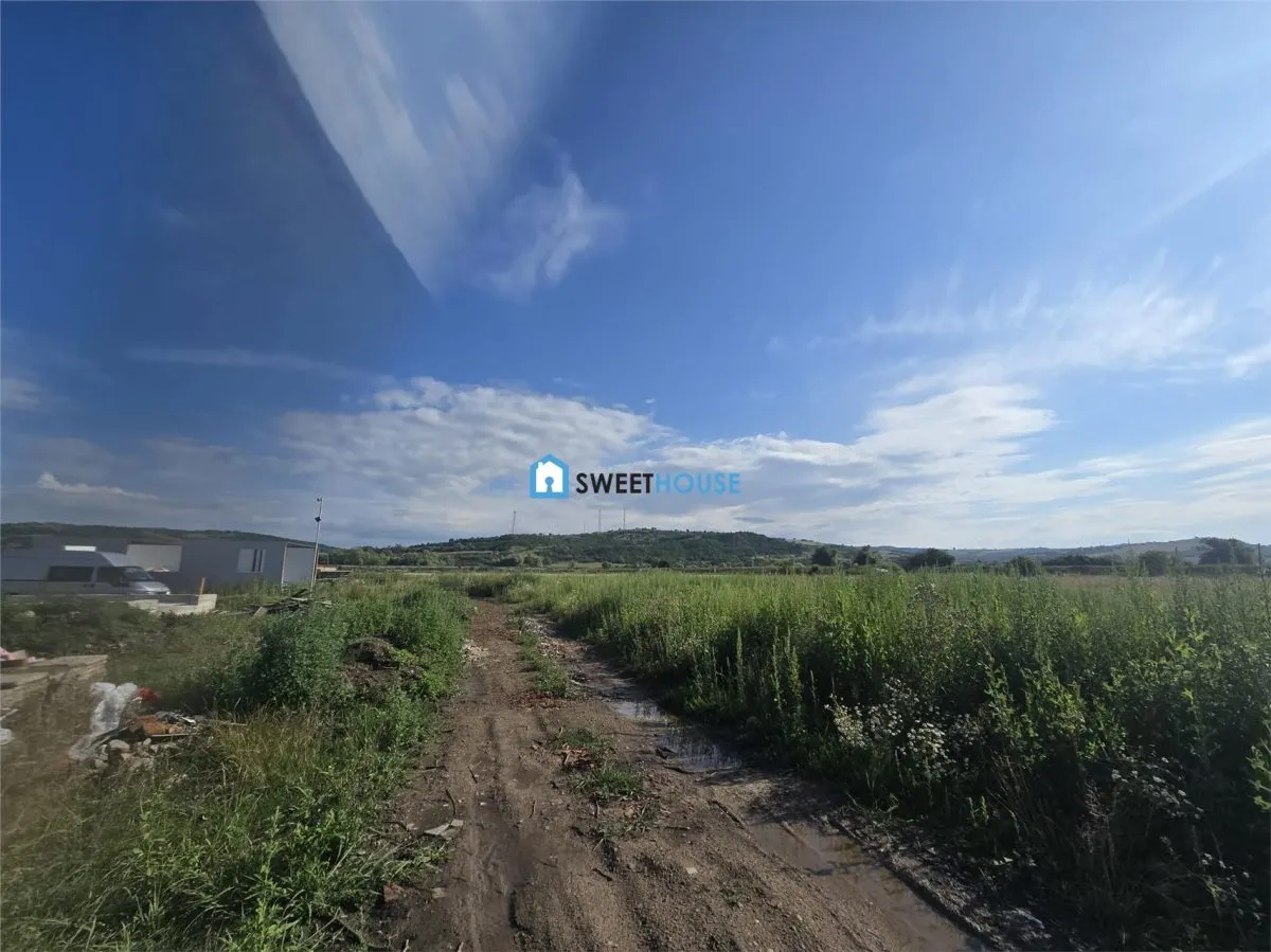 Teren cu autorizatie de construire si fundatie existenta - foto 7