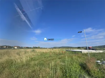 Teren cu autorizatie de construire si fundatie existenta - foto 9