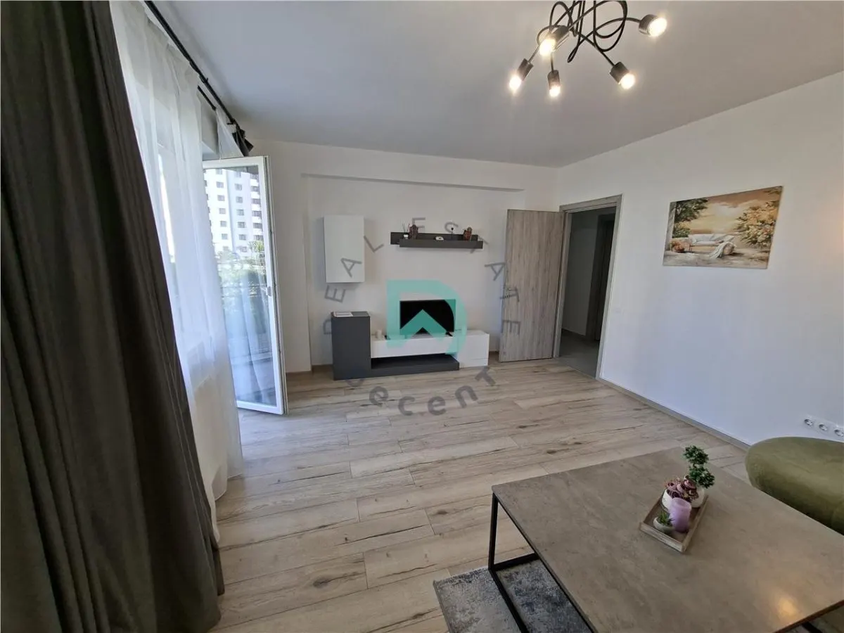 Apartament 3 camere Tractorul, 76 mp - Brasov - foto 2