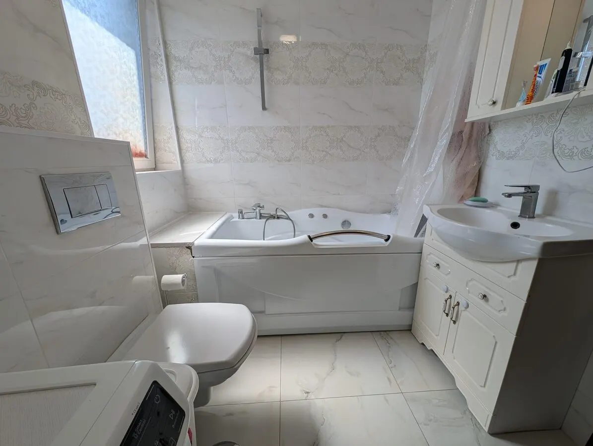 Apartament 3 camere + Terasa, Garaj - foto 8
