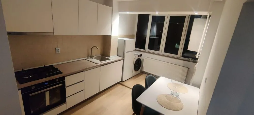 Apartament decomandat 2 camere mobilat-utilat modern,121500 Euro - foto 5