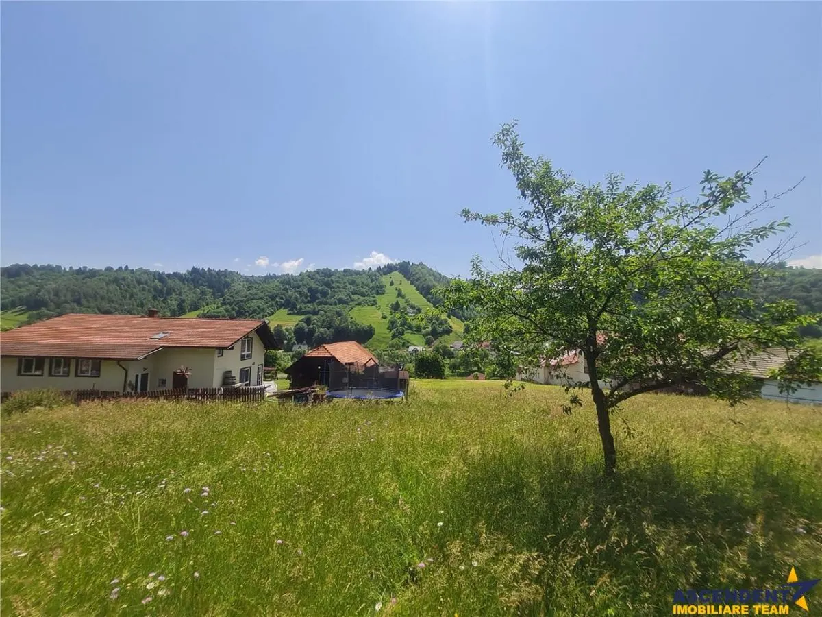 FILM! 1.450 mp intravilan, la DN, incantare peisagistica, Bran, Moieciu, Brasov - foto 11