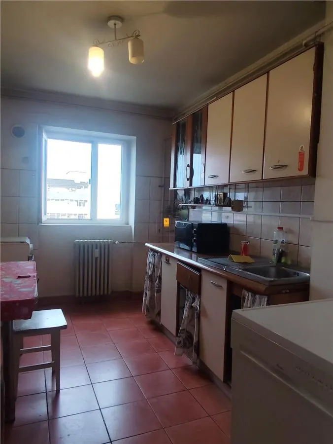 Apartament 3  camere/2 bai zona B-dul Bucuresti - foto 4