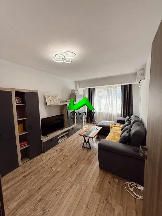 Apartament decomandat  de vanzare 3 camere Sibiu Turnisor - foto 2