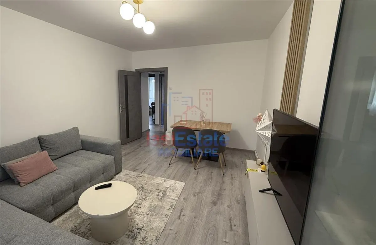 Apartament 3 camere, spatios, mobilat si utilat, zona linistita - Alexandru cel Bun - foto 3