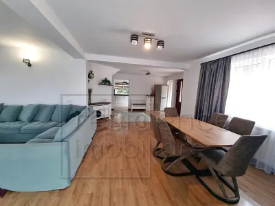 Pet friendly! Casa spatioasa cu 5 camere, Europa+2 Garaje - foto 11