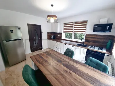 Pet friendly! Casa spatioasa cu 5 camere, Europa+2 Garaje - foto 13