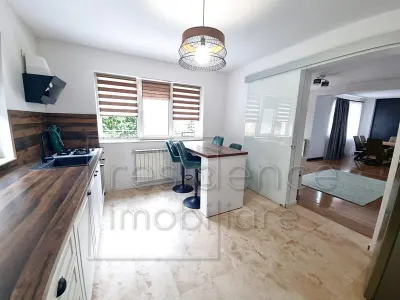 Pet friendly! Casa spatioasa cu 5 camere, Europa+2 Garaje - foto 15