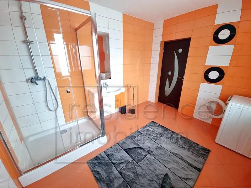 Pet friendly! Casa spatioasa cu 5 camere, Europa+2 Garaje - foto 24