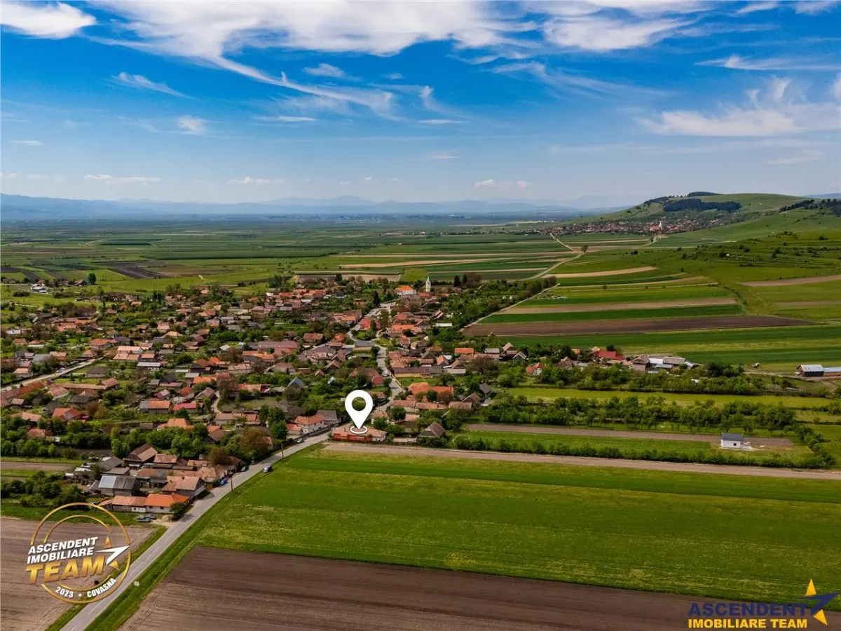 1.200mp teren si casa cu gradina inflorata, aproape de Targu Secuiesc: Belani - foto 1