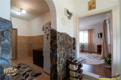 1.200mp teren si casa cu gradina inflorata, aproape de Targu Secuiesc: Belani - foto 5
