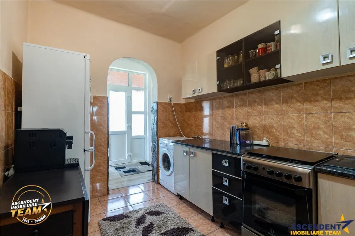 1.200mp teren si casa cu gradina inflorata, aproape de Targu Secuiesc: Belani - foto 10